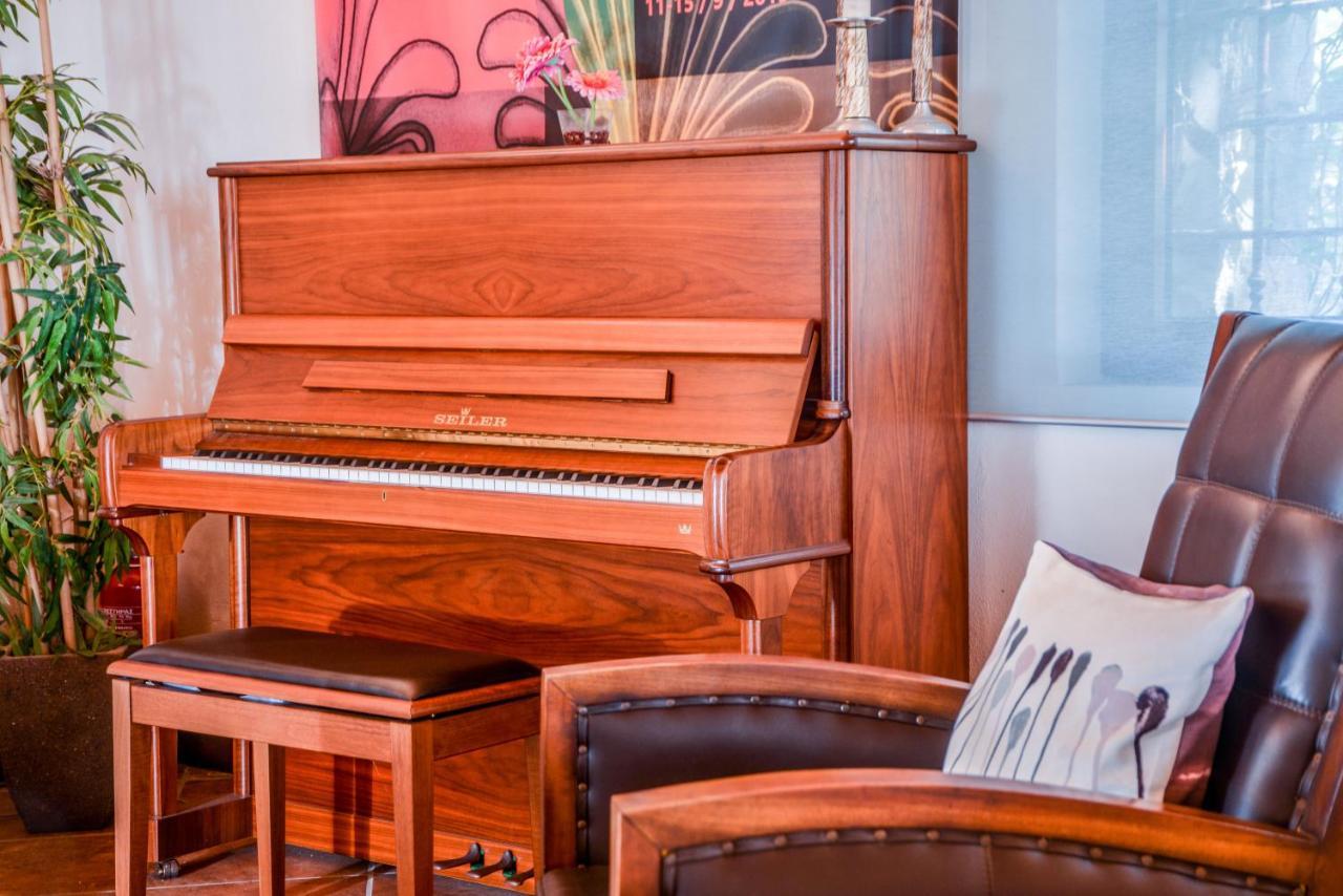 Varos Village Boutique Hotel Екстер'єр фото